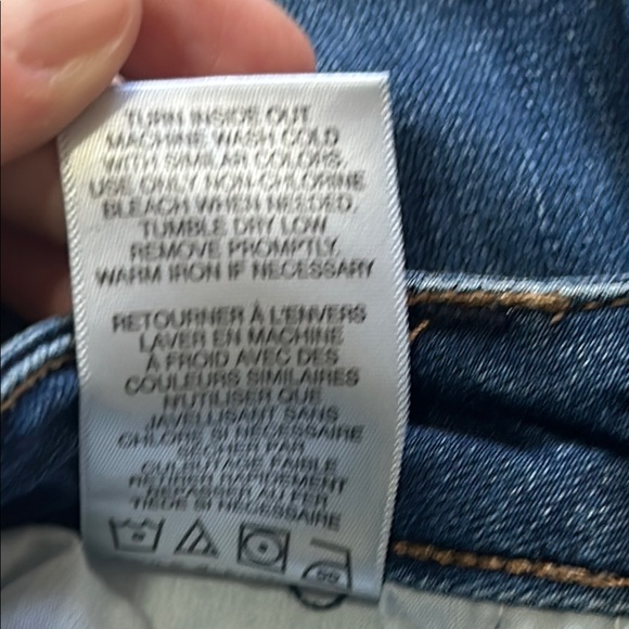 Kensie Blue Skinny Jeans with Distressed Details NWOT - Picture 4 of 7